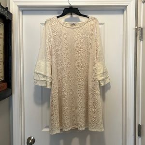 White/Cream Lace Dress. 1X